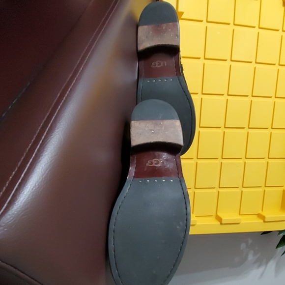 Ugg boots - Picture 2 of 3